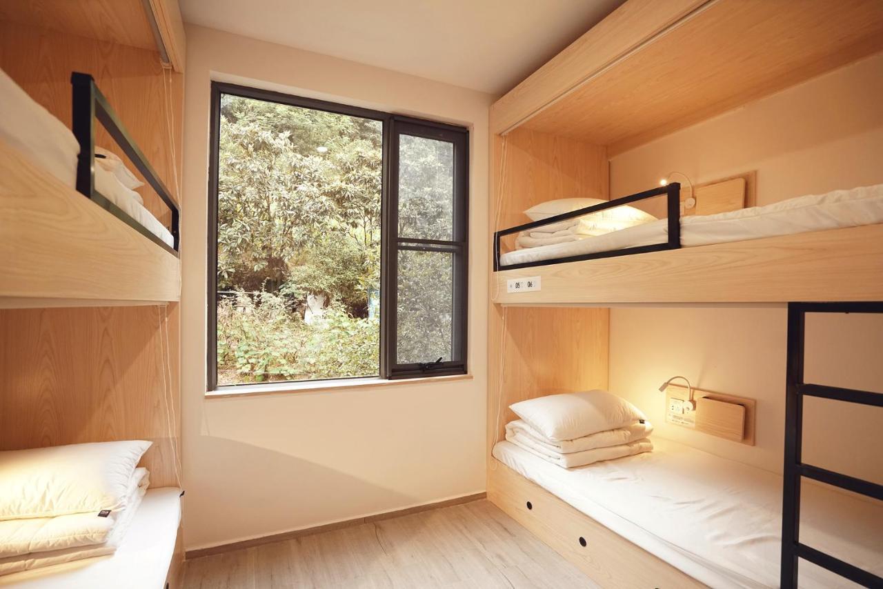 Travel Of Swan International Hostel Чжанцзяцзе Экстерьер фото